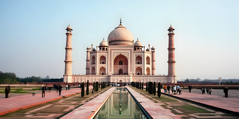 Visit Tajmahal in Agra from Delhi for perfect weekend trip with family