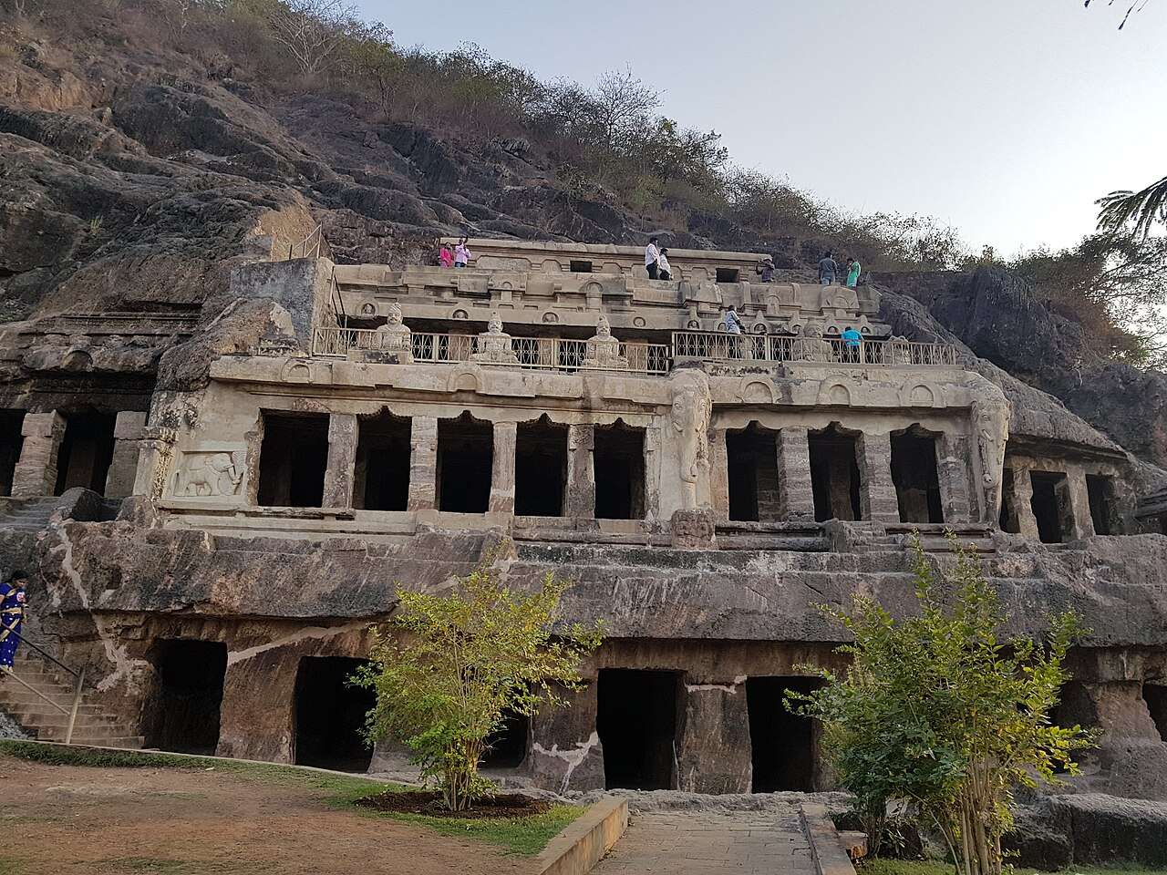 Undavalli_Caves,_Vijayawada